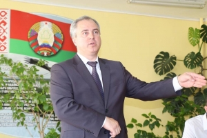 Заместитель председателя Гомельского облисполкома Владимир Привалов встретился с педагогическим активом района