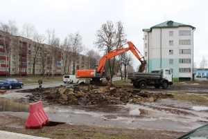 Заместитель председателя Ветковского райисполкома Владимир Зиневич рассказал о планах по благоустройству улиц райцентра