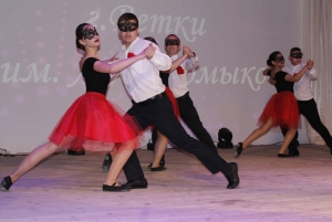 В городском центре культуры и народного творчества города Ветки прошёл районный конкурс «В вихре вальса»